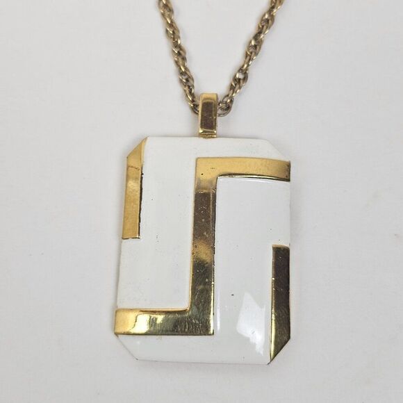 Vintage Modernist White Enamel Gold Tone Signed Crown Trifari Pendant Necklace - Picture 3 of 15